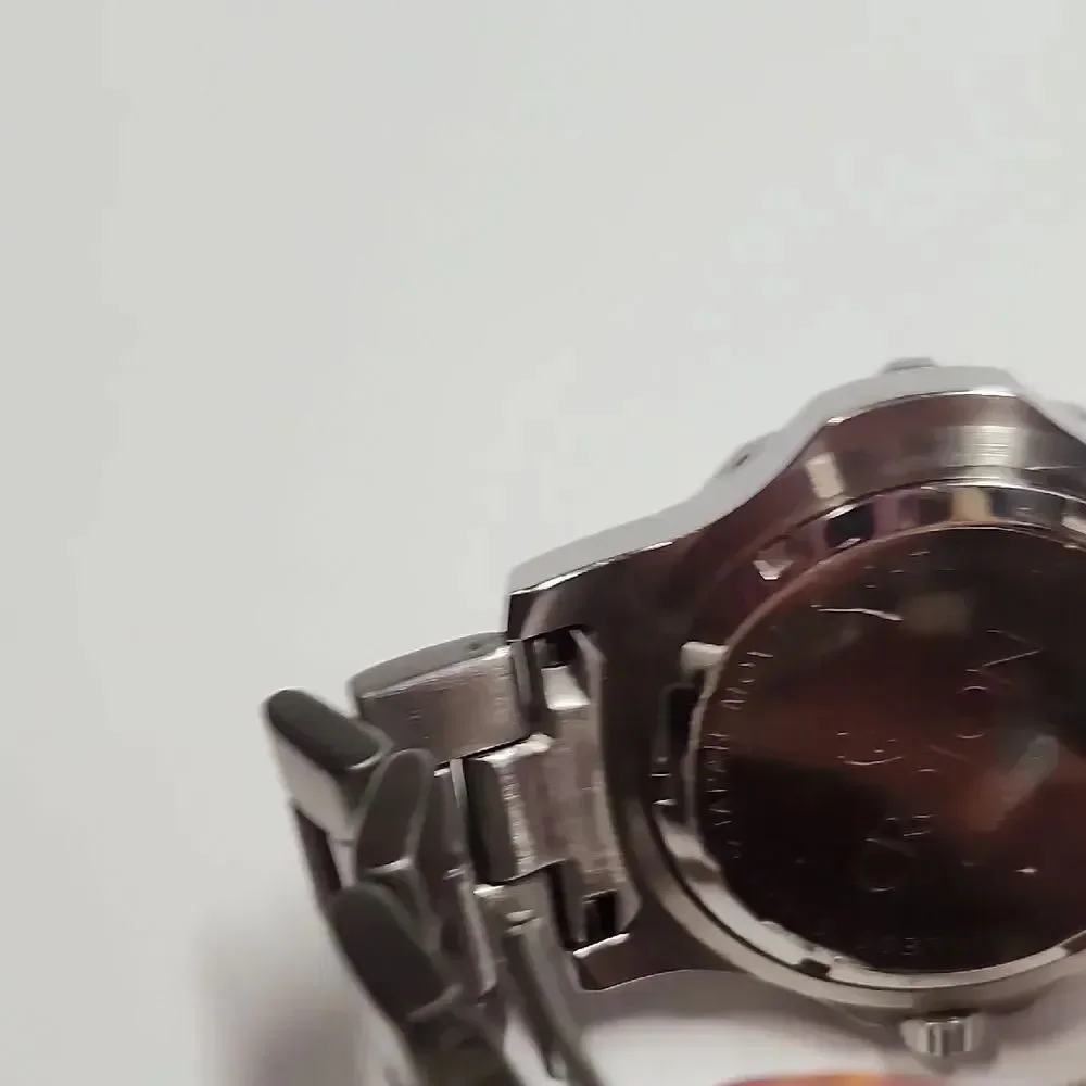 Croton Silver Stainless Steel Men’s Watch with White Dial Croton CA301051